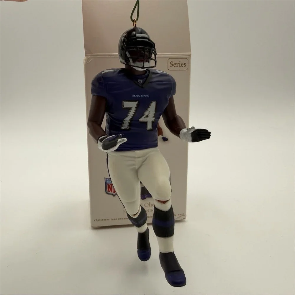 Hallmark Keepsake NFL Legends Michael Oher Baltimore Ravens‎ Ornament w/
